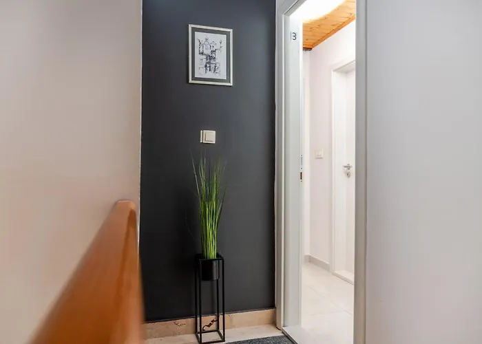 Amare Apartment *