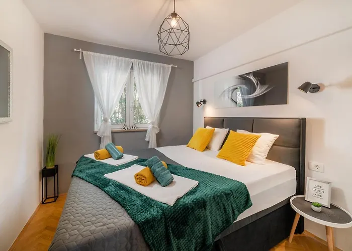 Amare Apartment Bobovisca