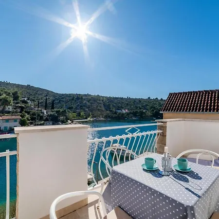 Amare Apartman Bobovisca